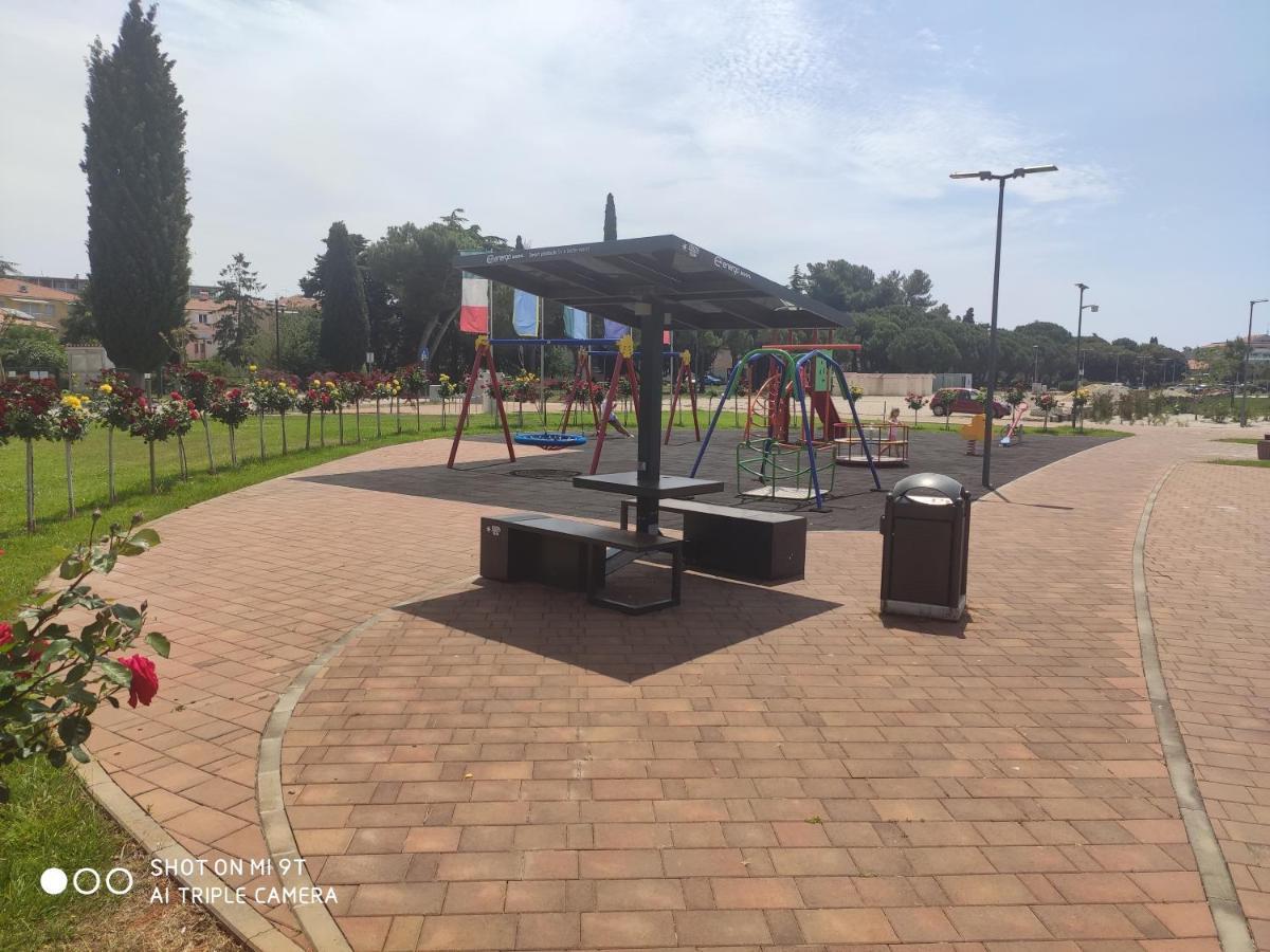 Dolce Vita City Center Умаг Экстерьер фото
