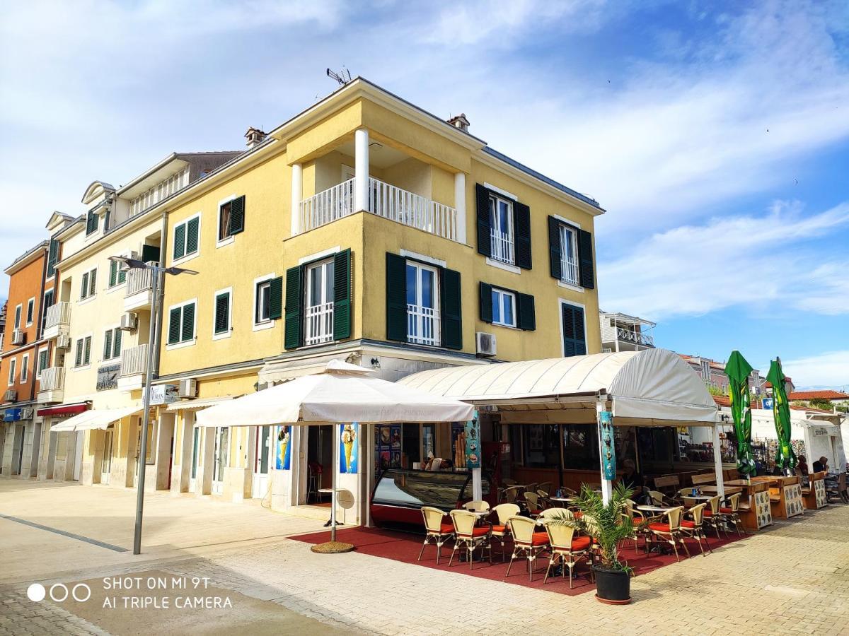Dolce Vita City Center Умаг Экстерьер фото